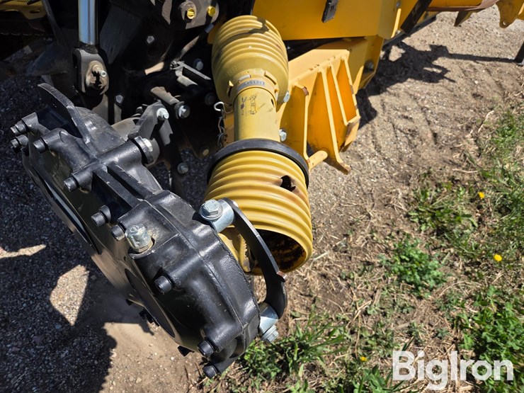 2021-new-holland-fr850-image-10