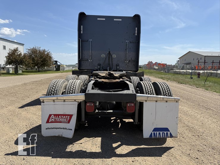 2009-peterbilt-386-image-11
