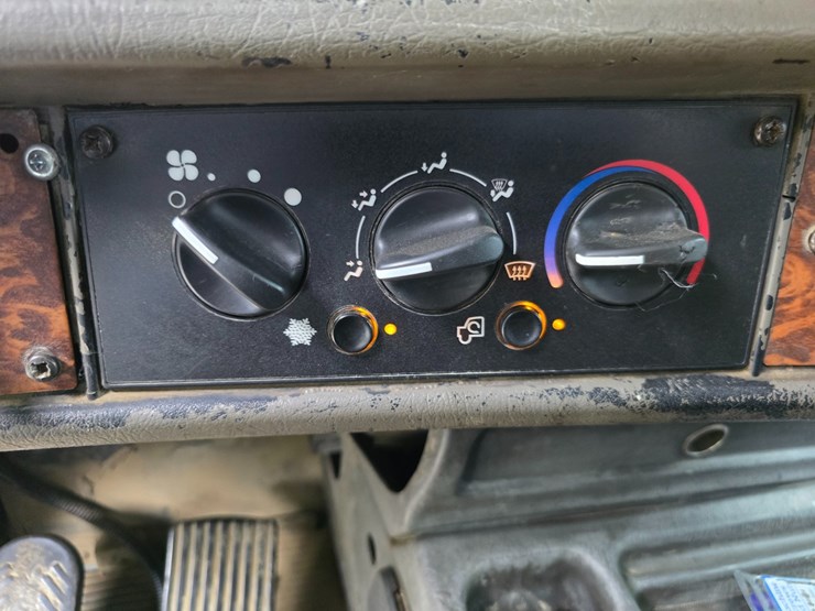 2003-kenworth-t800-image-66