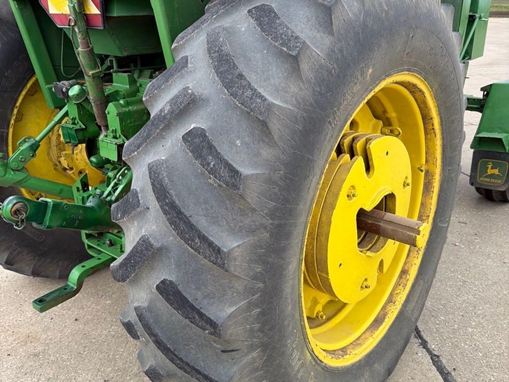 john-deere-4430-image-12