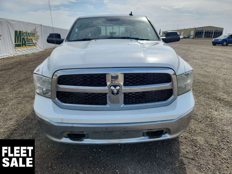 2020-ram-1500-classic-image-10