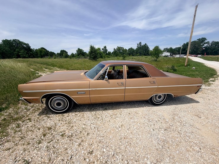 #24070-•-1969-plymouth-fury-image-4