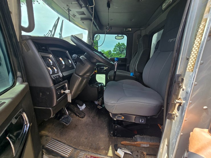1997-kenworth-t800-image-110