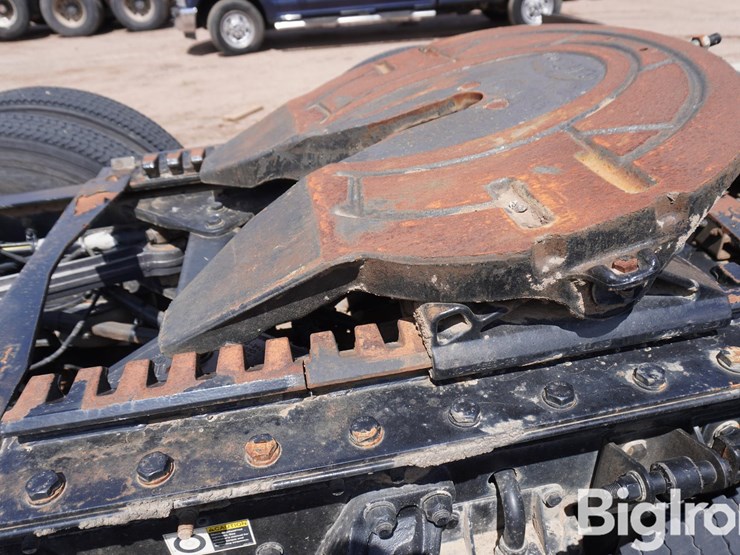 2013-kenworth-t800-image-14