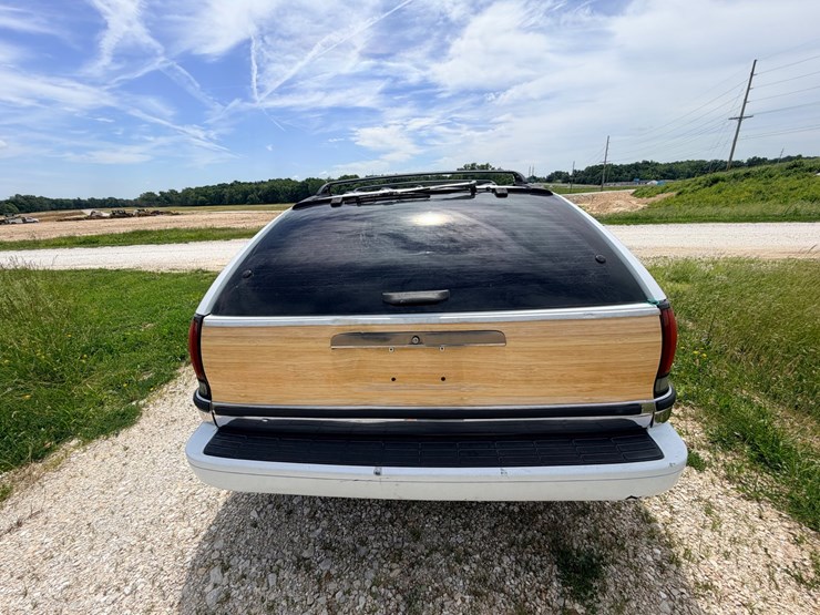 #24067-•-1994-buick-roadmaster-passenger-car-image-5