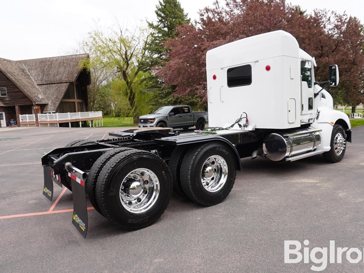 2015-kenworth-t660-image-5