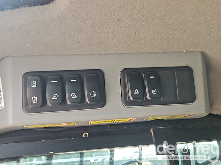 2022-caterpillar-299d3-xe-image-28