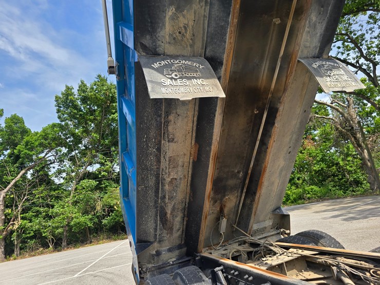 2003-kenworth-t800-image-56