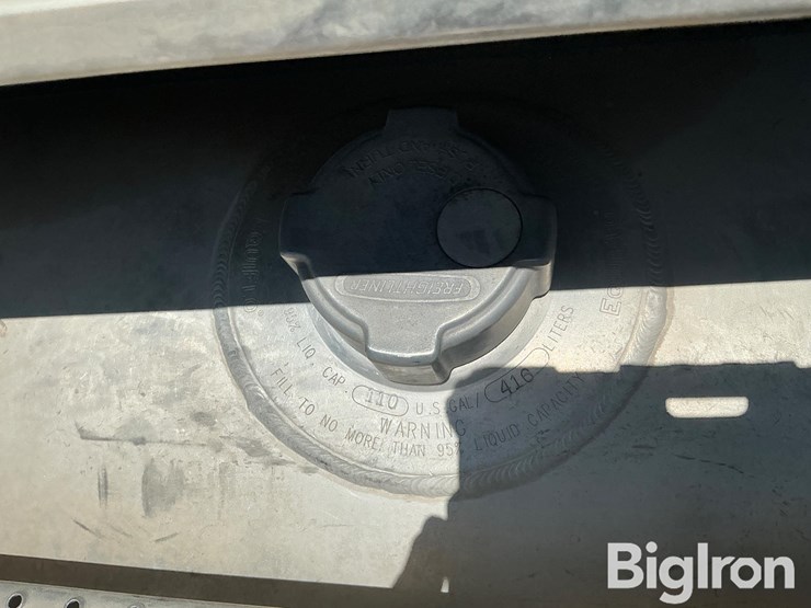 2012-freightliner-coronado-132-image-16