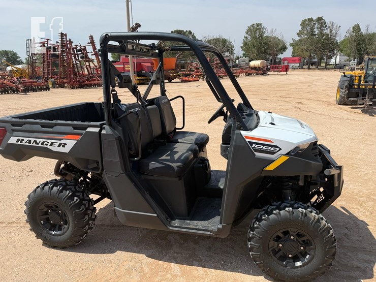 2023-polaris-ranger-image-2