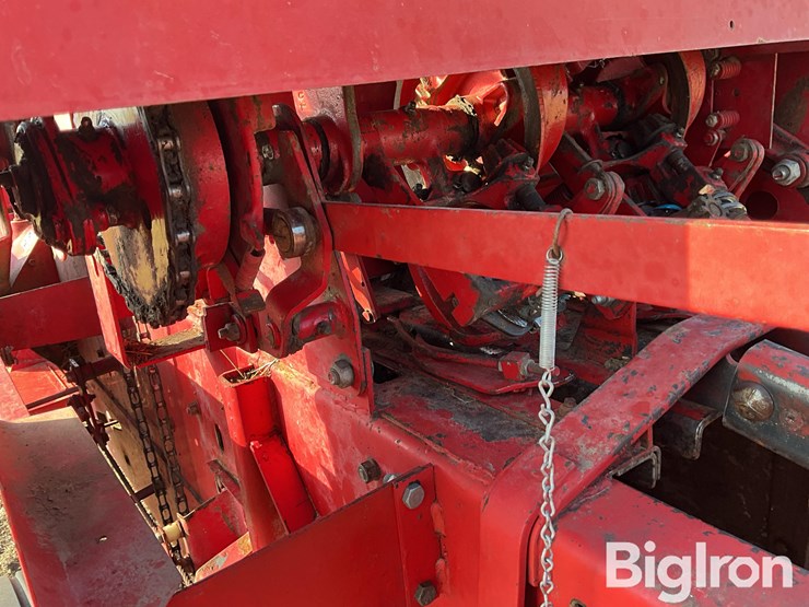 new-holland-315-image-17