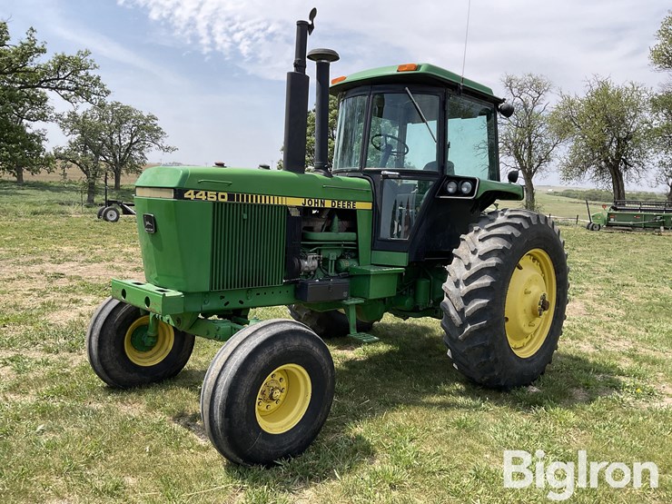 1988-john-deere-4450-image-1