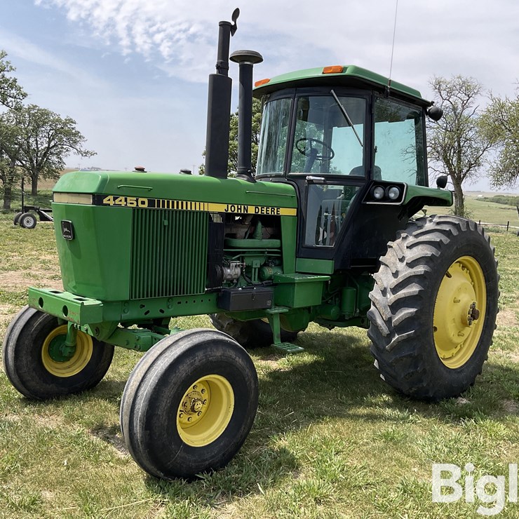 1988 JOHN DEERE 4450