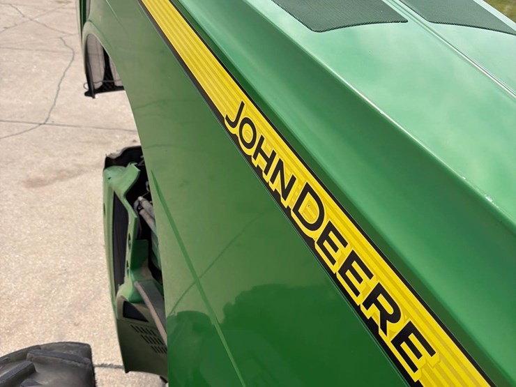 2012-john-deere-8310r-image-64