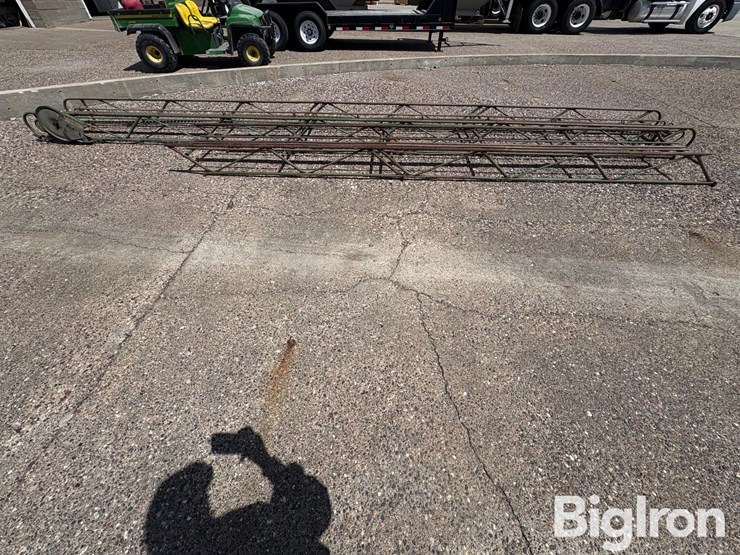 john-deere-200-image-8