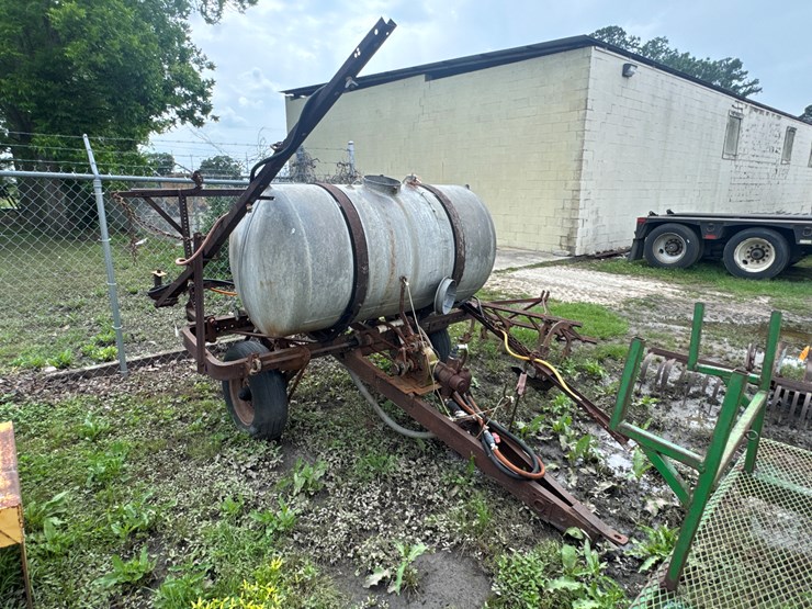 300-gallon-john-blue-nitrogen-sprayer-image-2