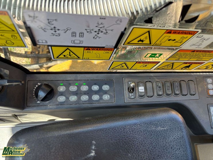 2014-caterpillar-320el-image-20