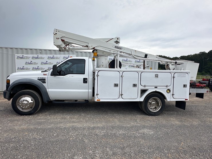 2008-ford-f550-image-1