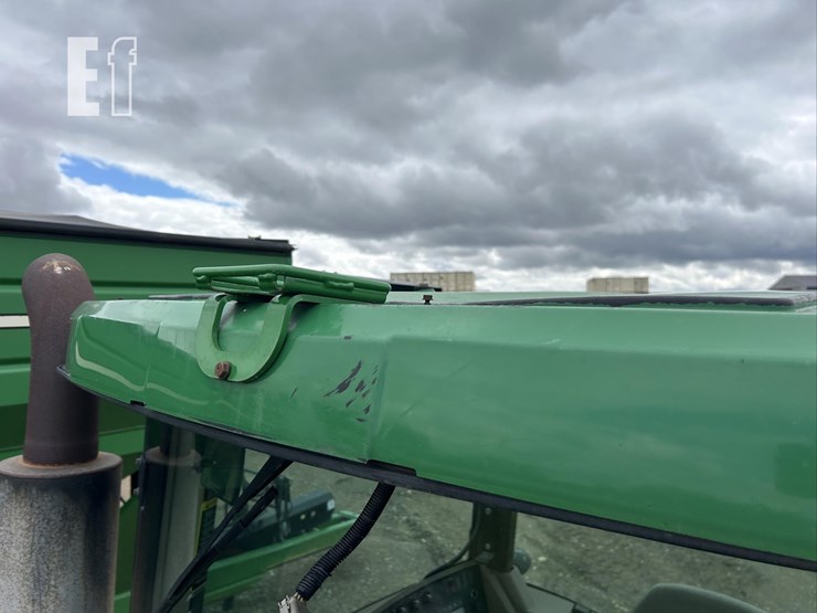 2004-john-deere-8220t-image-55