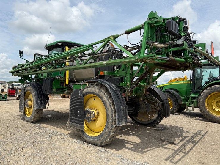 2016-john-deere-r4038-image-4