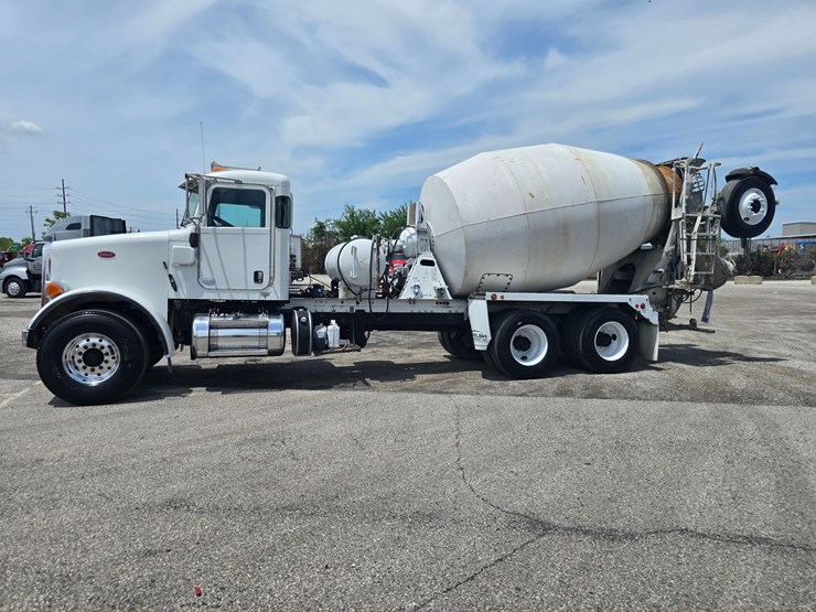 2014-peterbilt-365-image-7