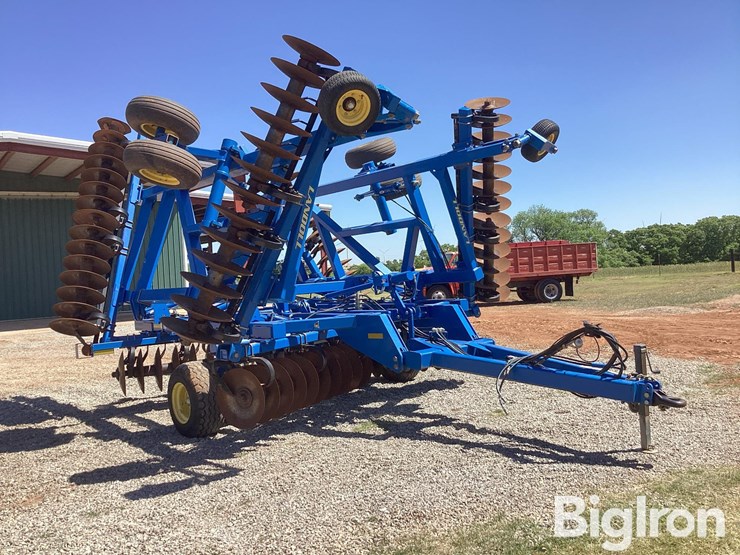 2015-landoll-6230-33-image-3