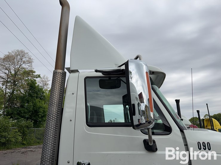 2015-international-prostar-image-17