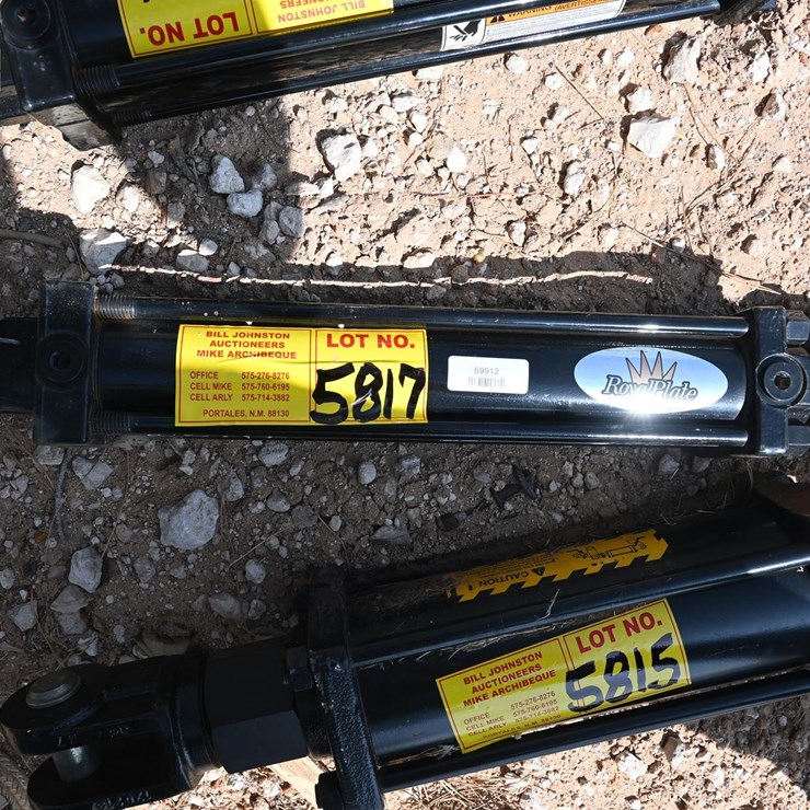 HYDRAULIC CYLINDER