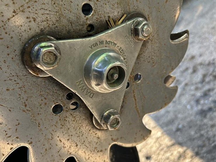 2023-john-deere-db90-image-41