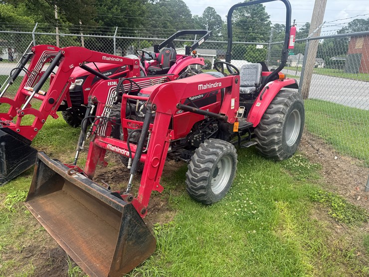 mahindra-2538-hst-image-1
