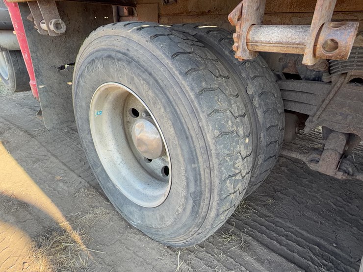 2003-sterling-lt9500-image-64