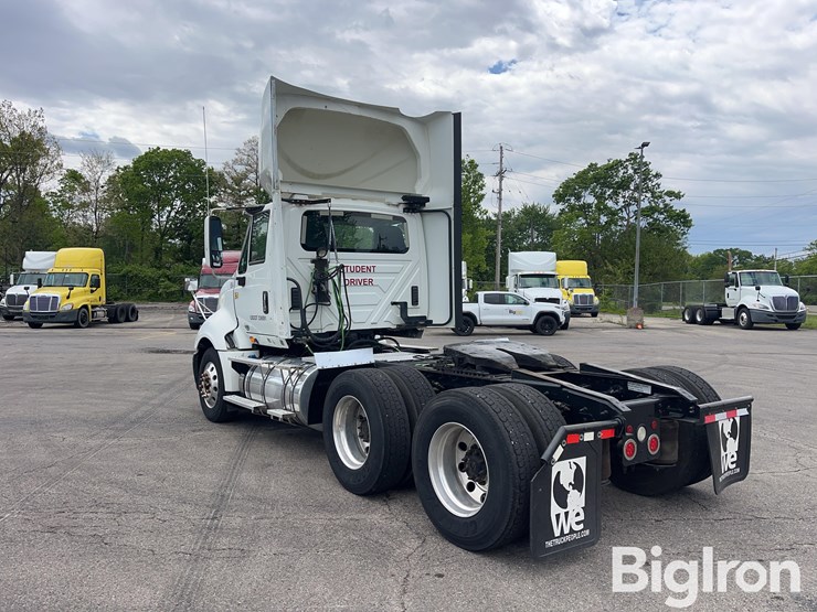 2016-international-prostar-image-7