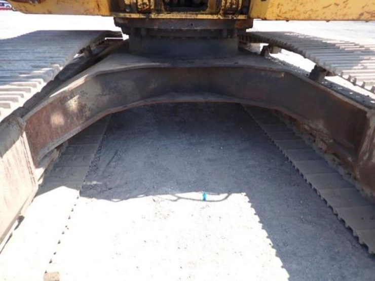 2004-deere-270c-lc-image-65