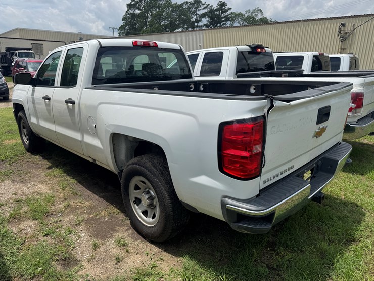 2017-chevrolet-silverado-1500-image-4