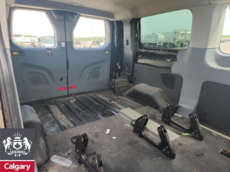 2018-ford-transit-image-16