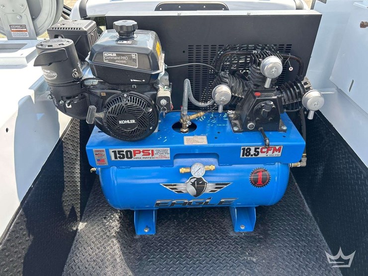 2023-ford-f550-image-30