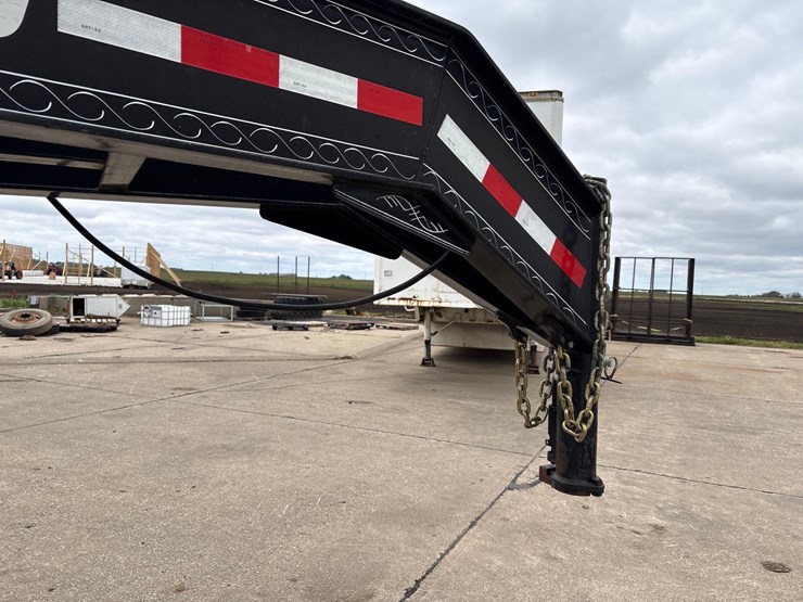 2010-97”-x-36’-pj-trailers-gooseneck-deck-over-trailer-image-26