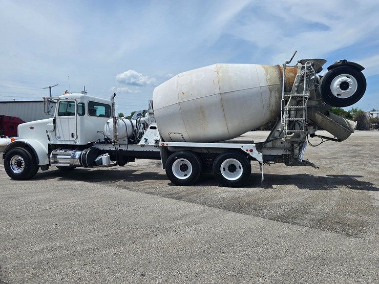 2014-peterbilt-365-image-11