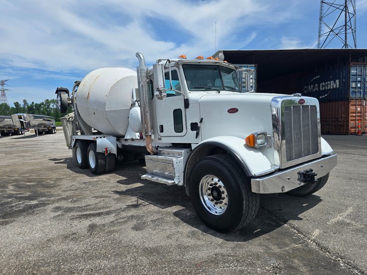 2014-peterbilt-365-image-44