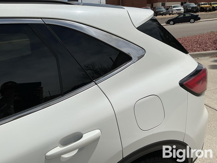 2020-ford-escape-image-11