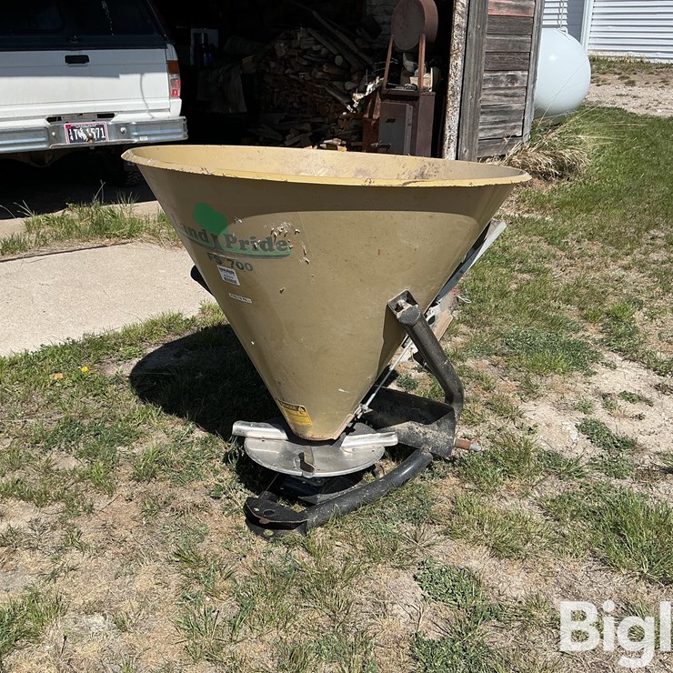 LAND PRIDE FS700