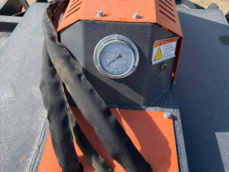 heavy-duty-skidloader-72”-whirly-mower-image-13
