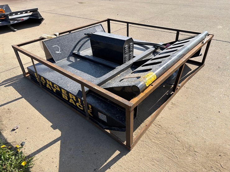 agt-skidloader-72”-whirly-mower-image-2