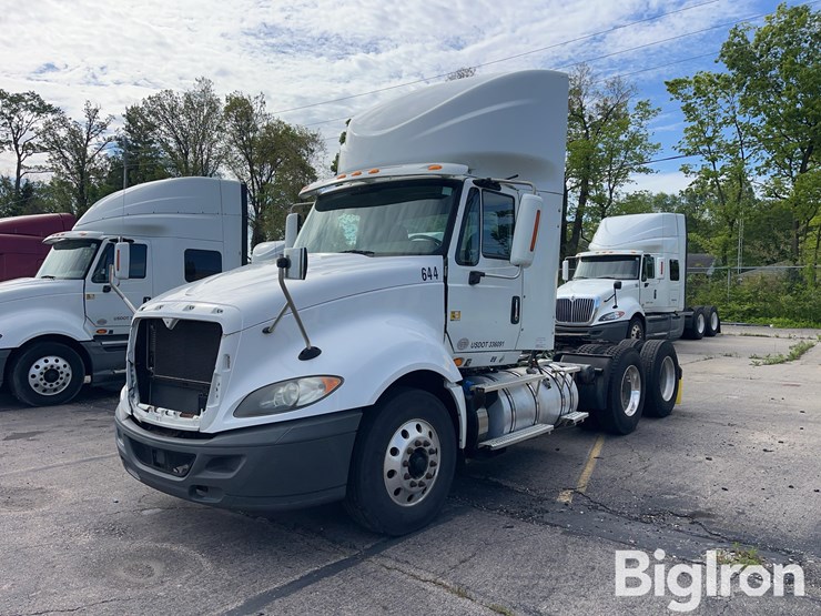 2015-international-prostar-image-1