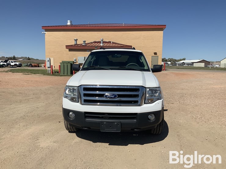 2013-ford-expedition-xlt-image-2