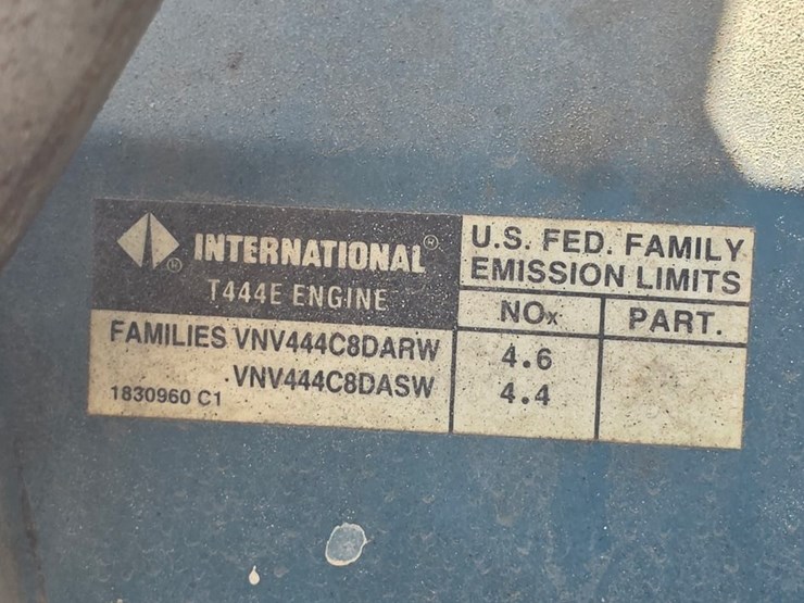 1997-international-4700-image-9