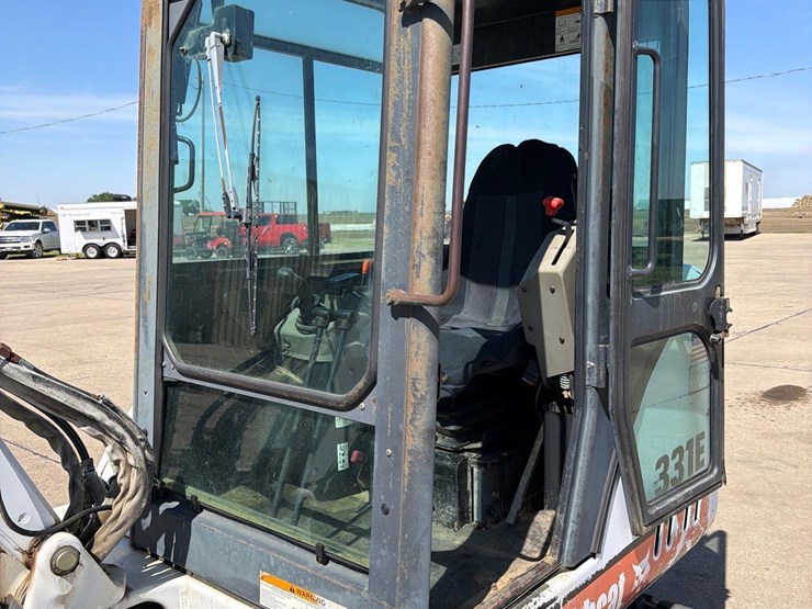 2001-bobcat-331e-image-5