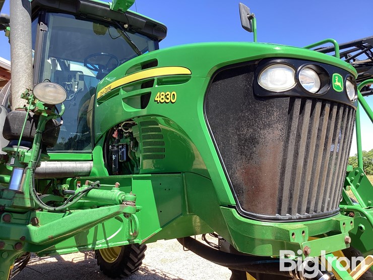 2011-john-deere-4830-image-12