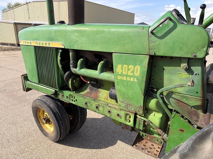john-deere-4020-image-29