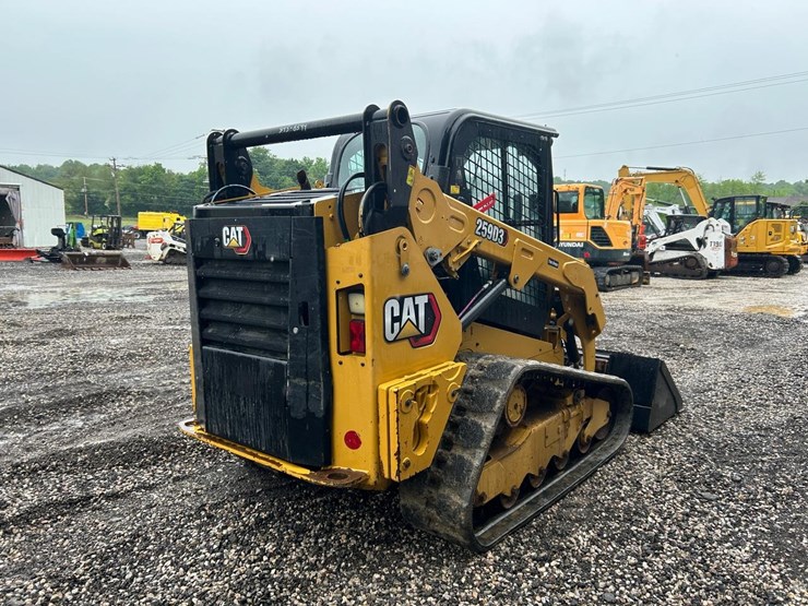 2022-caterpillar-259d3-image-4